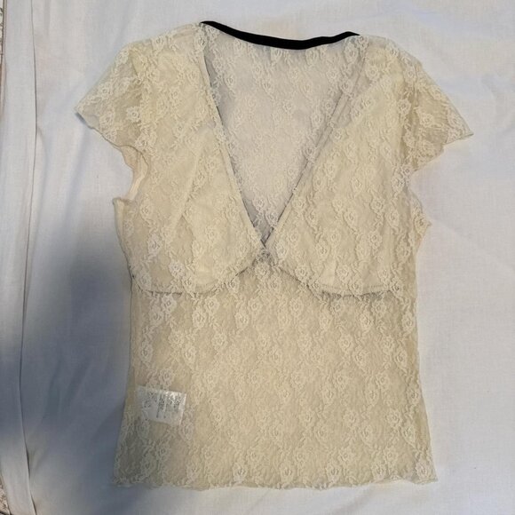 Kimchi Blue Women's Cream and White Vest - Picture 3 of 5
